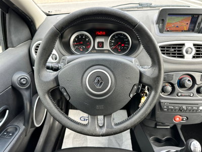 Renault Clio 1.2 16V 5 porte Dynamique (14)