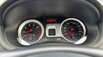 Renault Clio 1.2 16V 5 porte Dynamique (15)