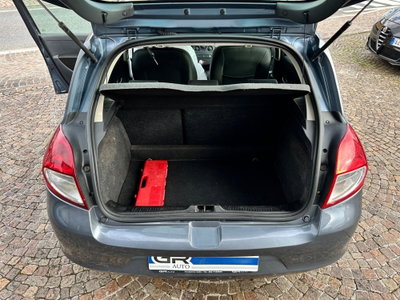 Renault Clio 1.2 16V 5 porte Dynamique (16)