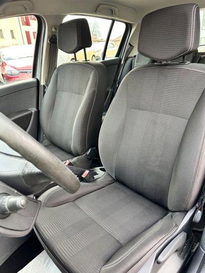 Renault Clio 1.2 16V 5 porte Dynamique (8)