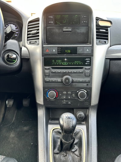 Chevrolet Captiva 2.0 VCDi 2WD (16)