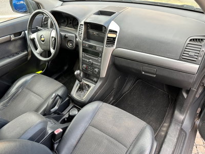 Chevrolet Captiva 2.0 VCDi 2WD (9)