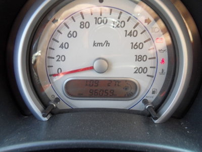 Suzuki Splash 1.0 GLS (13)