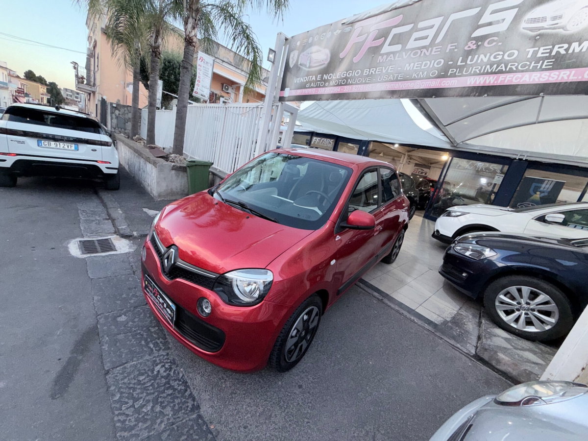 Renault Twingo TCe 90 CV EDC Sport (3)
