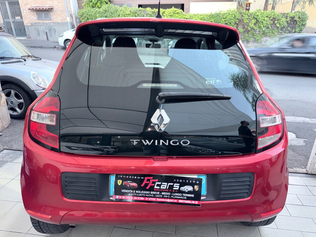Renault Twingo TCe 90 CV EDC Sport (7)
