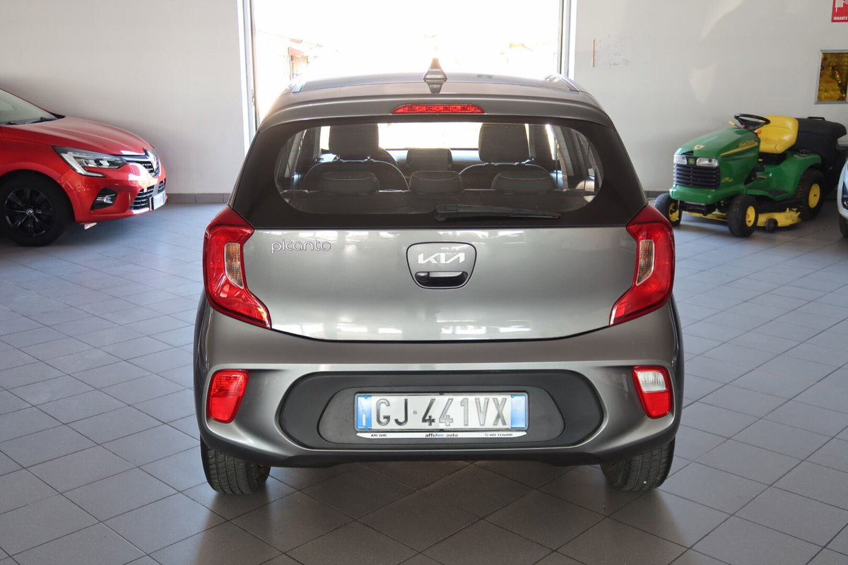 Kia Picanto 1.0 12V 5 porte AMT Urban (7)