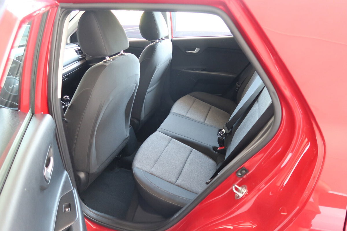 Kia Stonic 1.2 DPI Style (11)