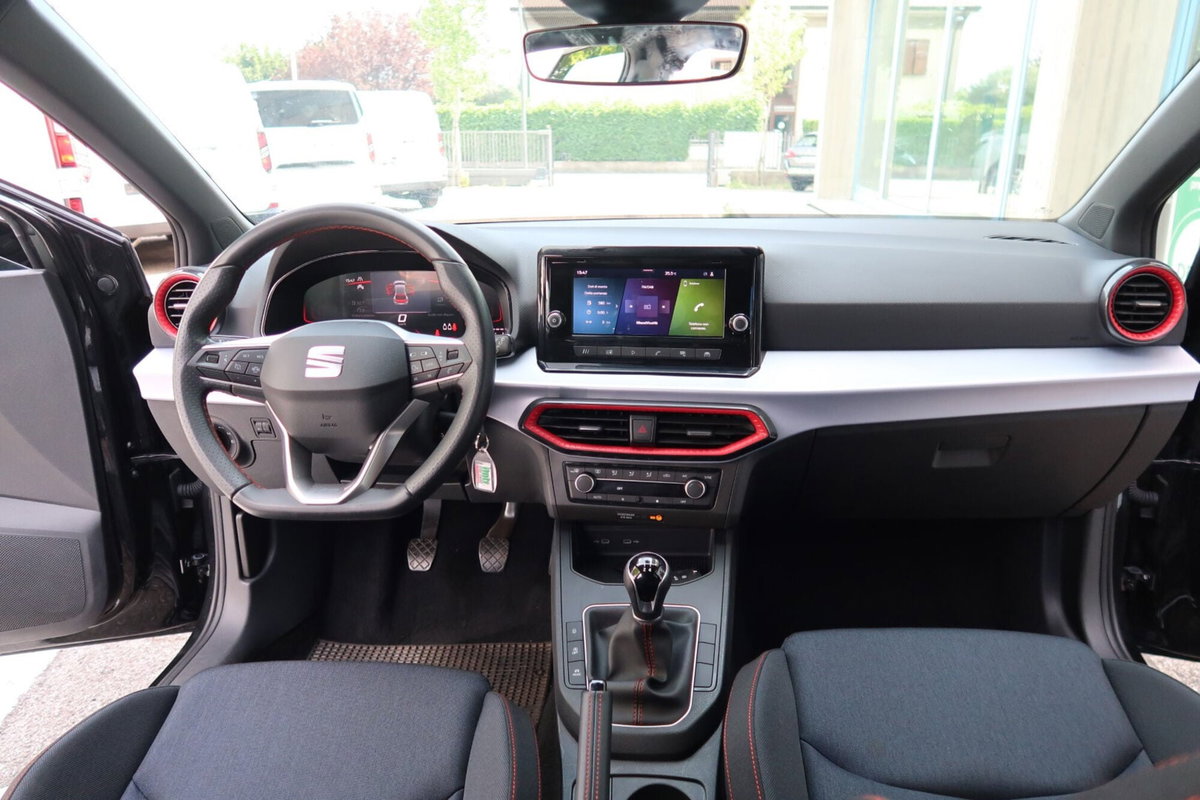 SEAT Ibiza 1.0 ecotsi FR 95cv (8)