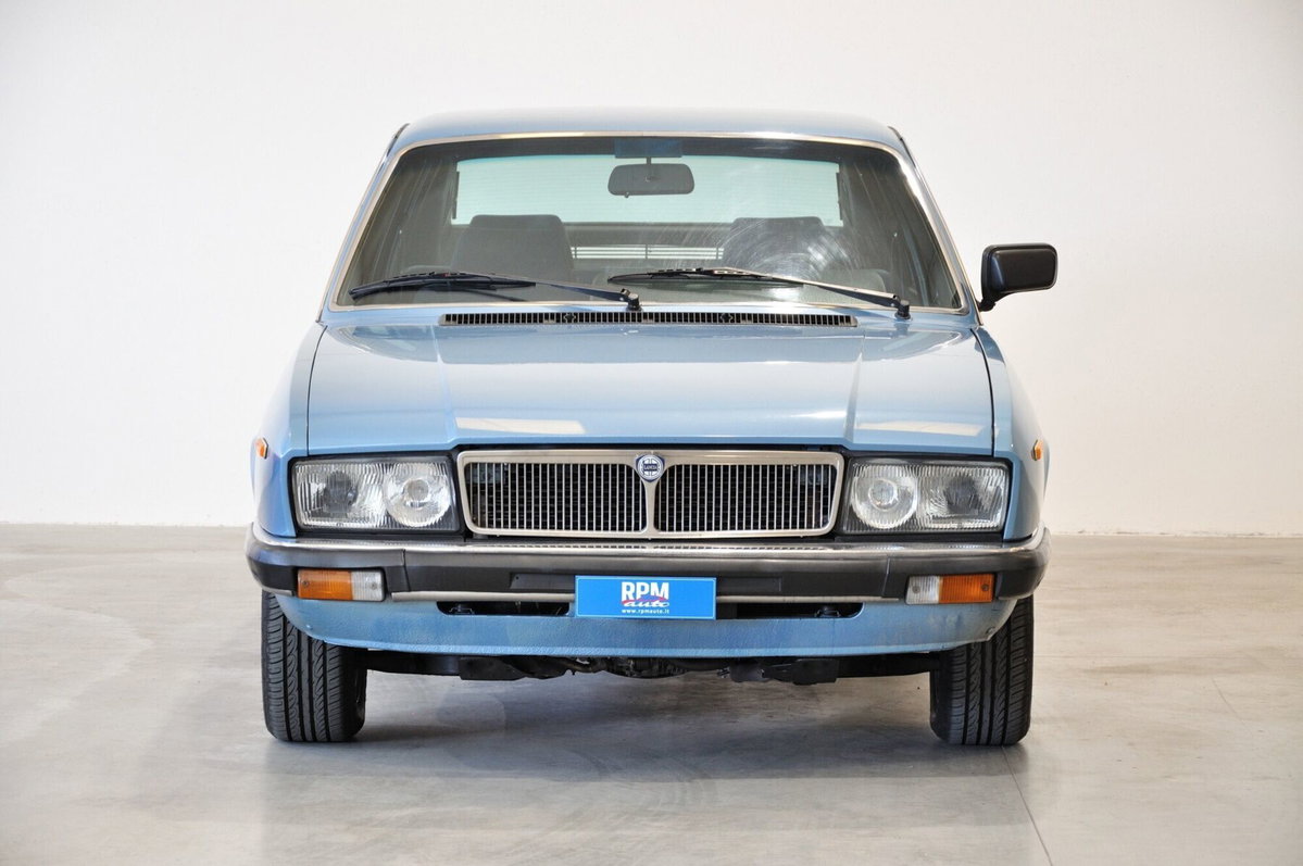 Lancia Gamma 2.0 (2)