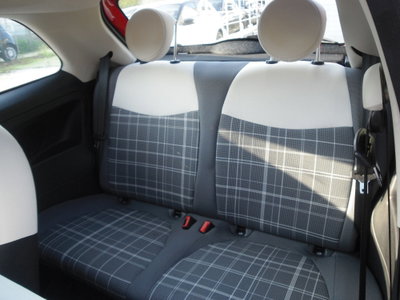 Fiat 500 1.0 Hybrid Red (14)