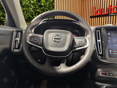 Volvo XC40 D3 AWD Geartronic Momentum (11)