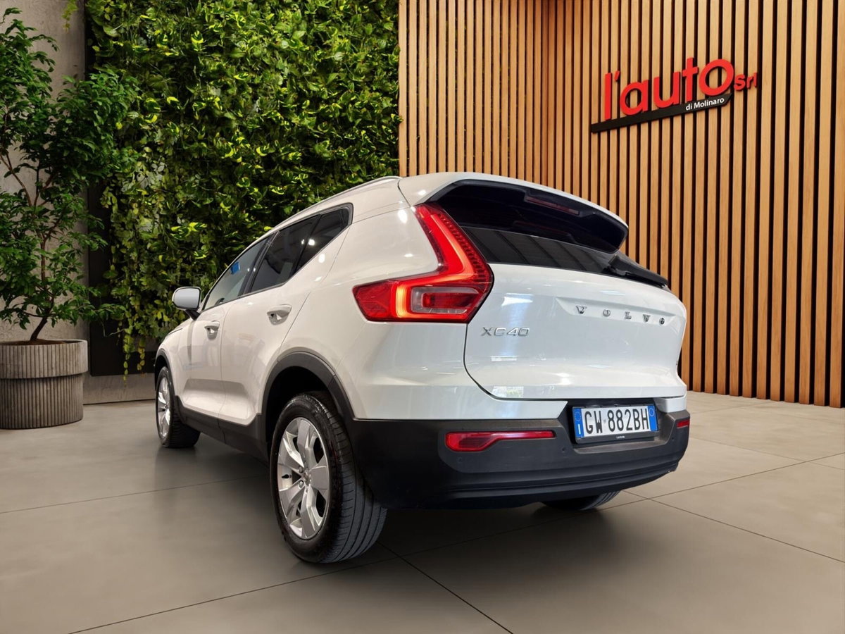 Volvo XC40 D3 AWD Geartronic Momentum (7)