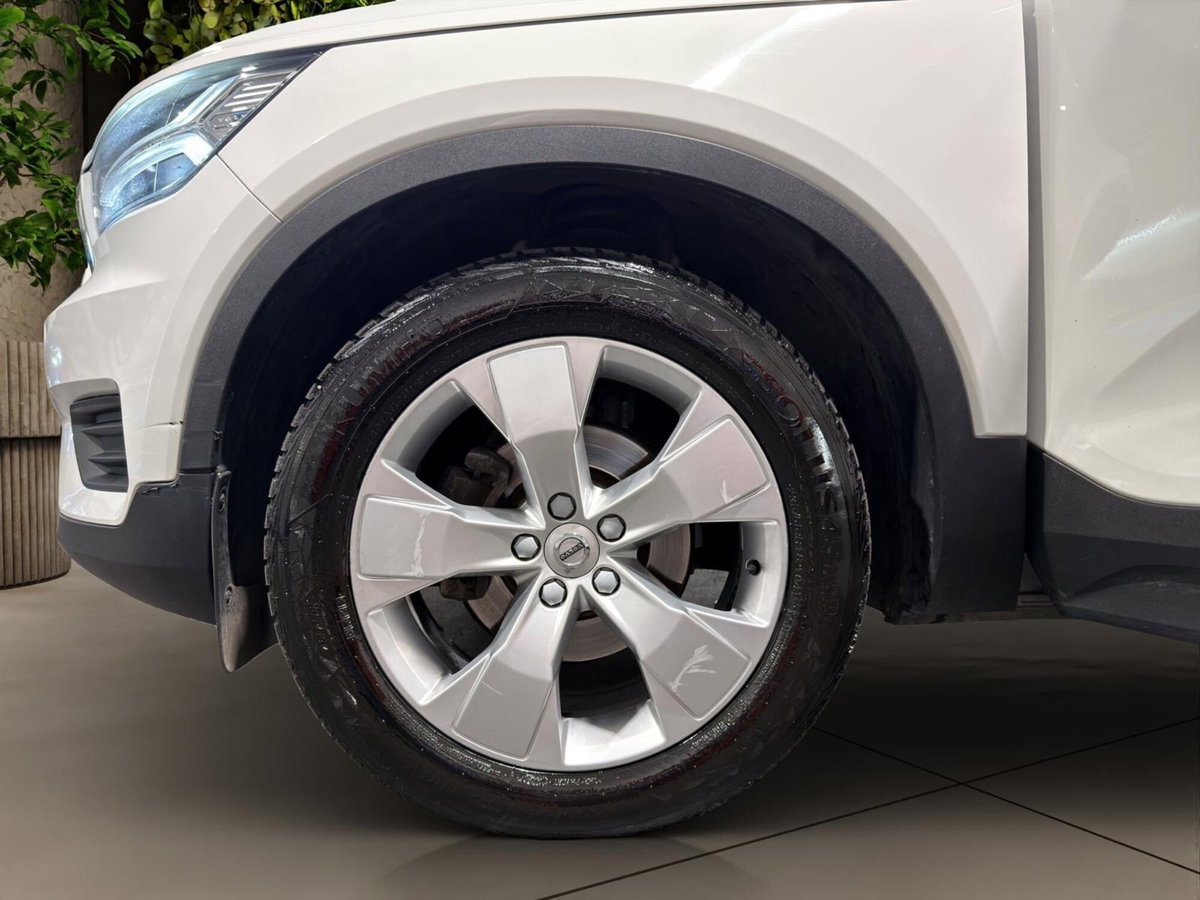 Volvo XC40 D3 AWD Geartronic Momentum (9)