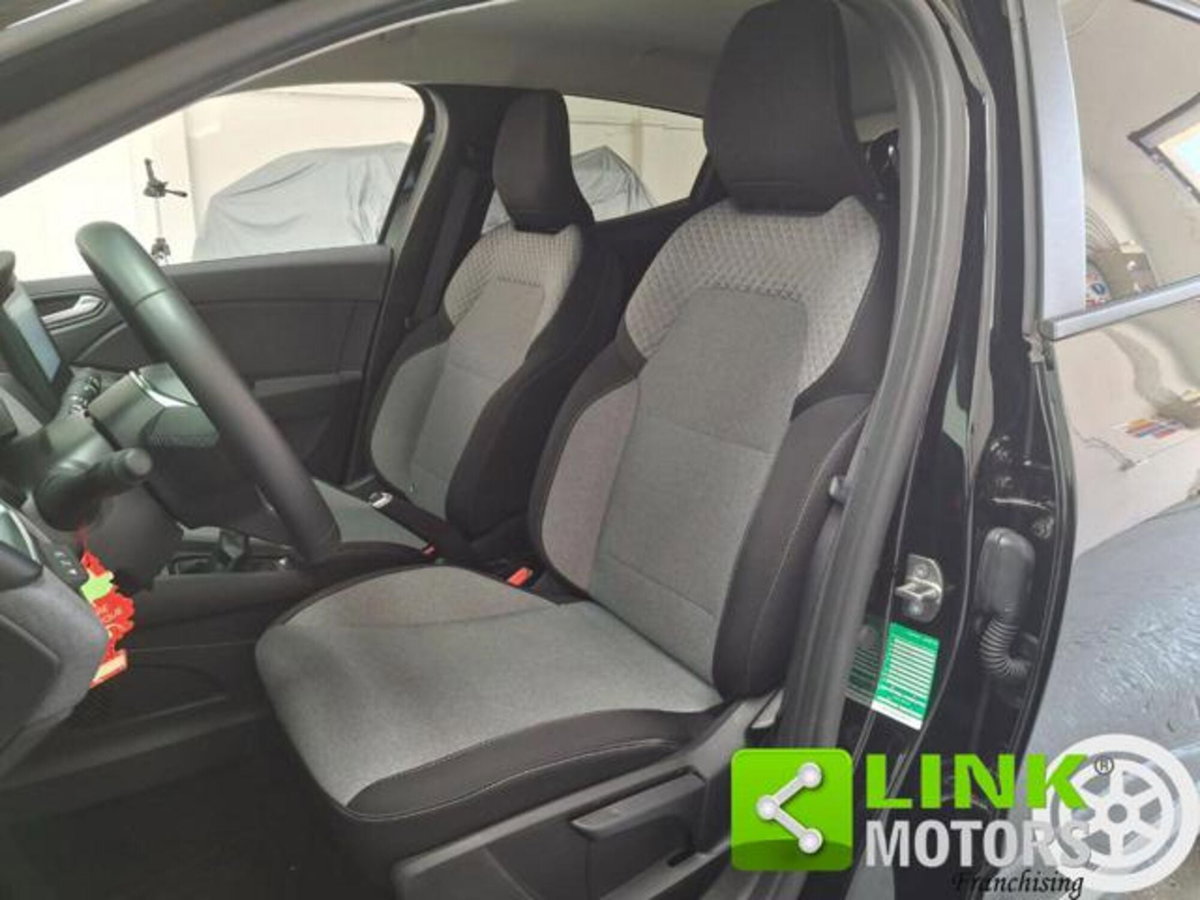 Renault Clio SCe 65 CV 5 porte Life (8)