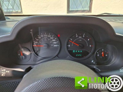 Jeep Wrangler 2.8 CRD DPF Sport Auto (6)