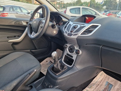 Ford Fiesta 1.6 TDCi 95CV 3 porte Titanium (16)