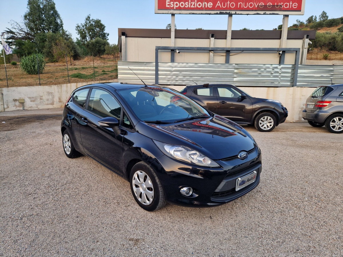 Ford Fiesta 1.6 TDCi 95CV 3 porte Titanium (3)