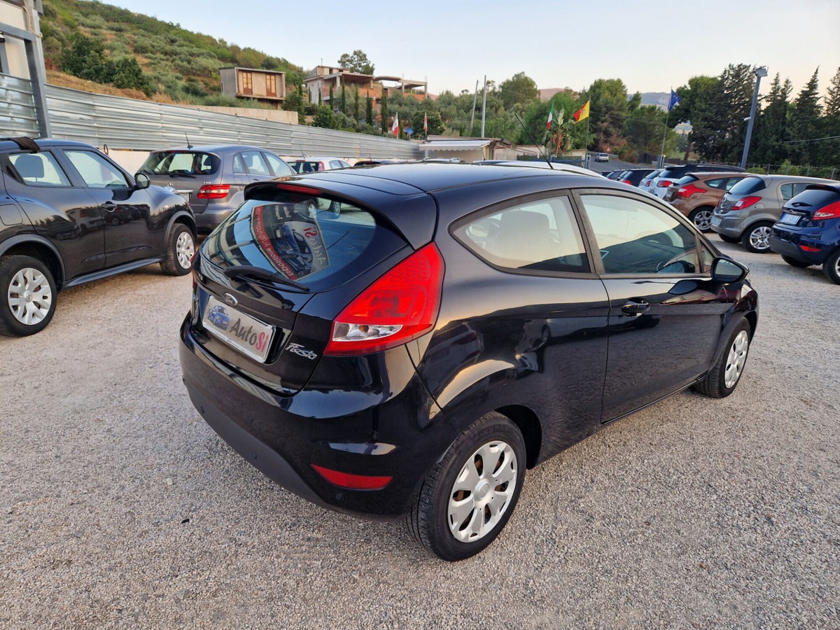 Ford Fiesta 1.6 TDCi 95CV 3 porte Titanium (7)