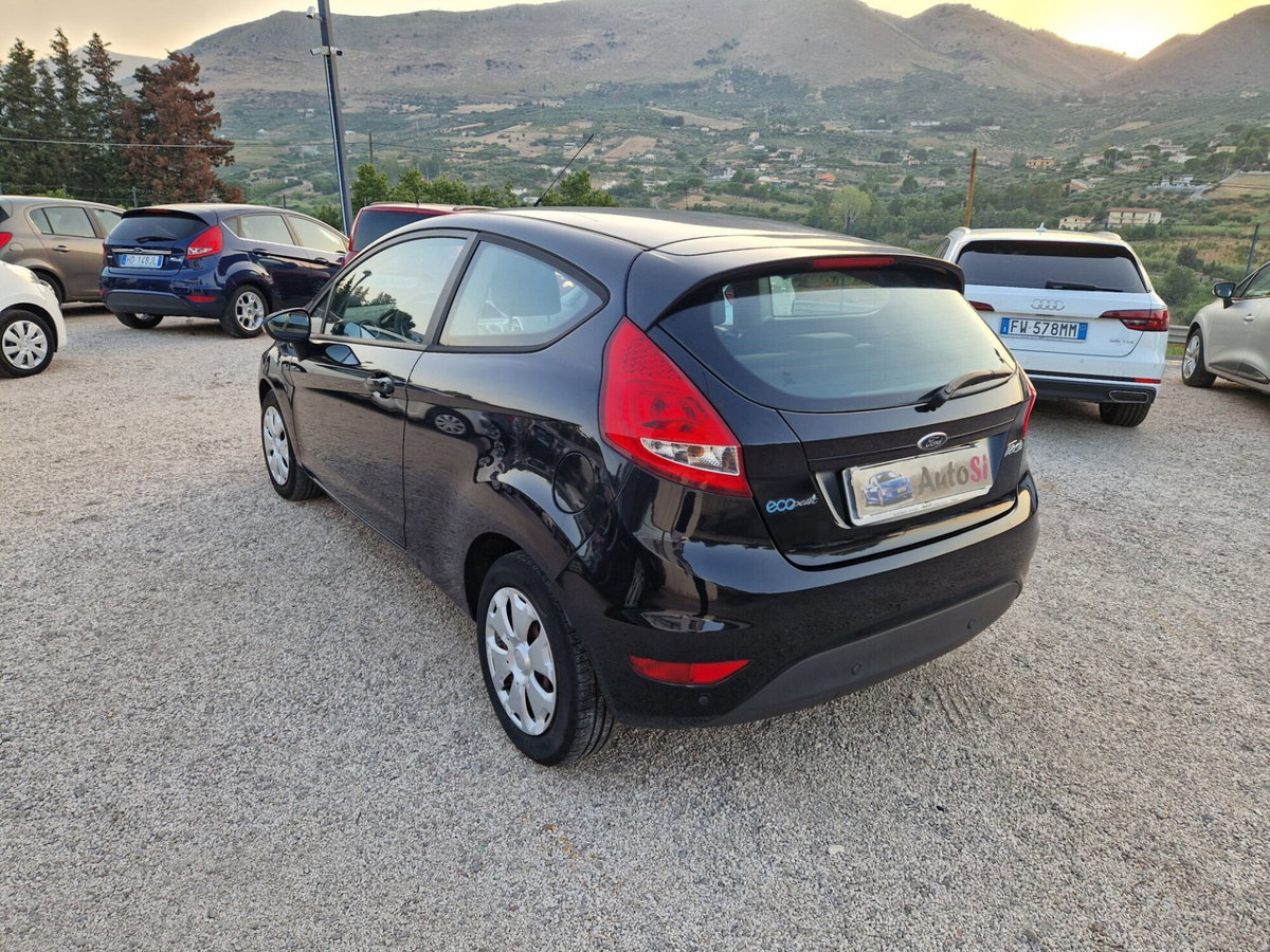 Ford Fiesta 1.6 TDCi 95CV 3 porte Titanium (9)