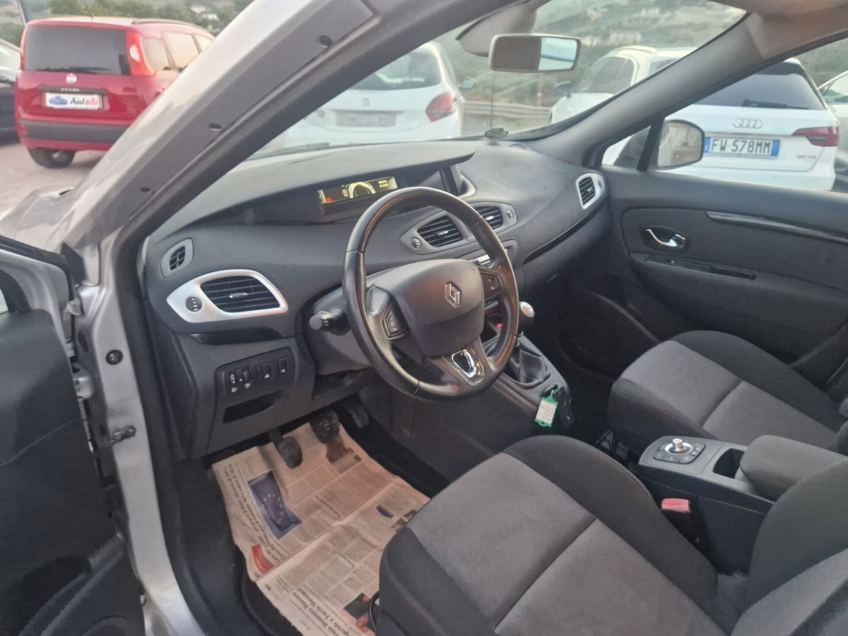 Renault Scenic E-Tech Electric 1.2 TCe 130CV Start&Stop Energy (14)