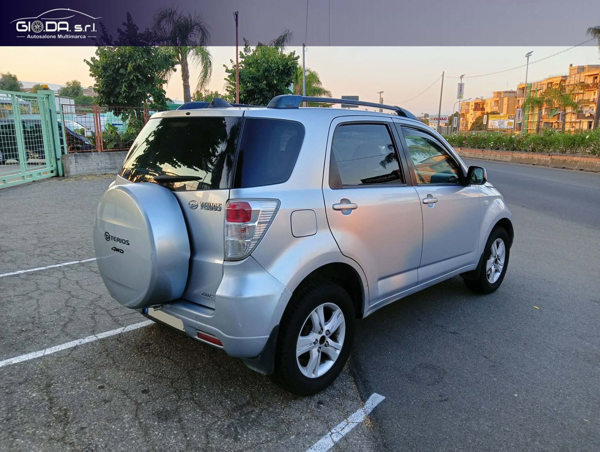 Daihatsu Terios 1.5 4WD Sho Green Powered (4)
