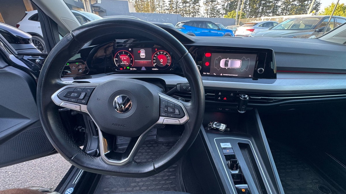 Volkswagen Golf 2.0 TDI SCR Life (15)