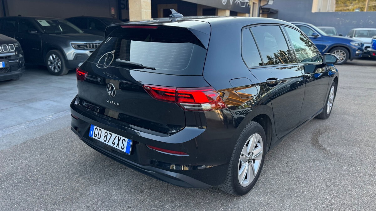 Volkswagen Golf 2.0 TDI SCR Life (5)