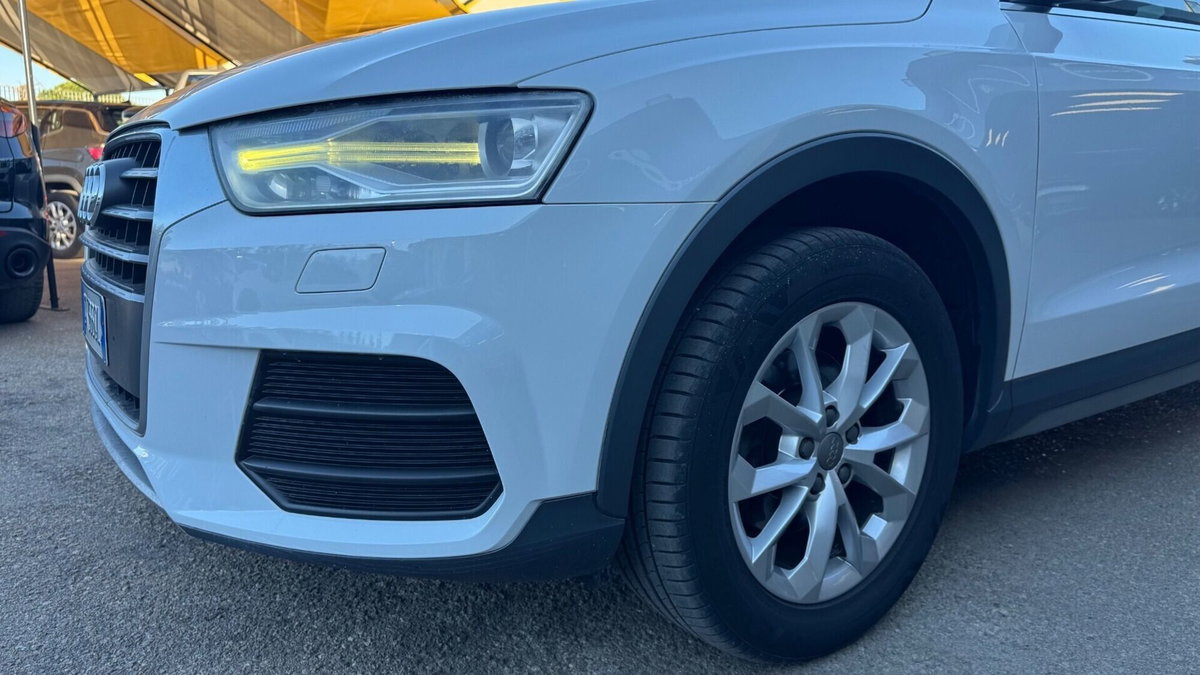 Audi Q3 2.0 TDI 150 CV quattro Sport (12)