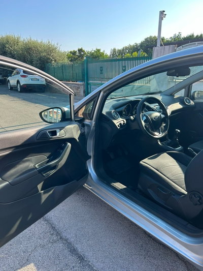 Ford Fiesta 1.2 60CV 3 porte Titanium (10)