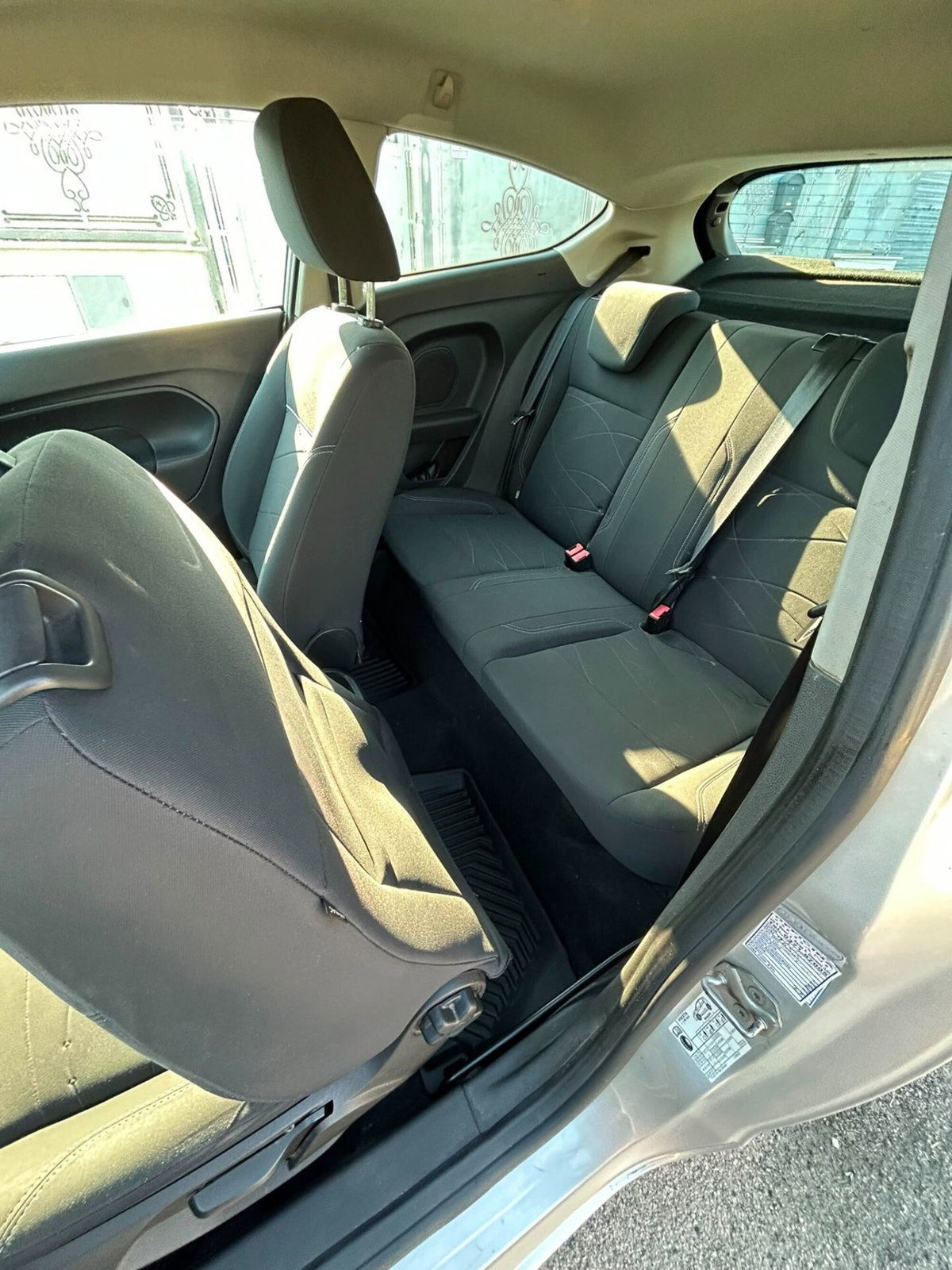 Ford Fiesta 1.2 60CV 3 porte Titanium (16)