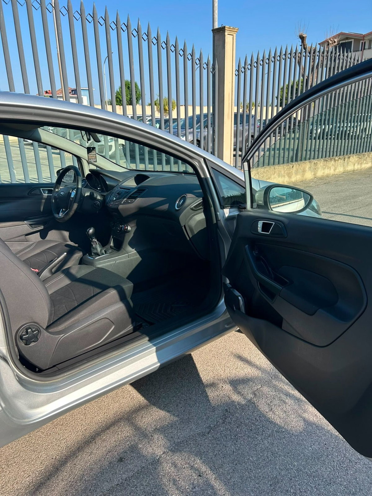 Ford Fiesta 1.2 60CV 3 porte Titanium (20)