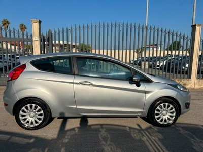 Ford Fiesta 1.2 60CV 3 porte Titanium (7)