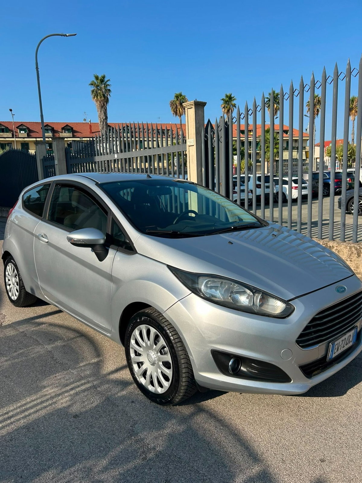 Ford Fiesta 1.2 60CV 3 porte Titanium (8)