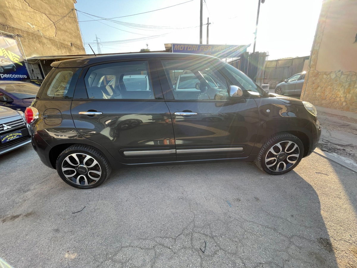 Fiat 500L 1.4 95 CV Lounge (19)