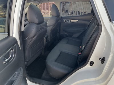 Nissan Qashqai 1.5 dCi Tekna (16)