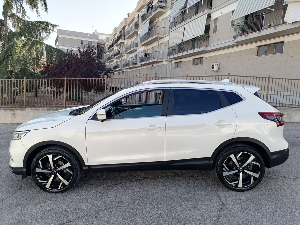Nissan Qashqai 1.5 dCi Tekna (8)