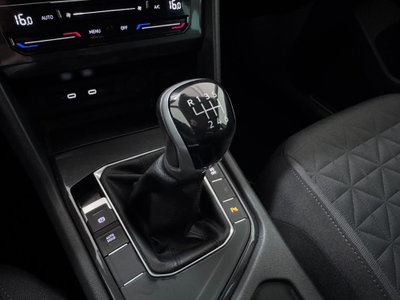 Volkswagen Tiguan 2.0 TDI SCR Life (14)