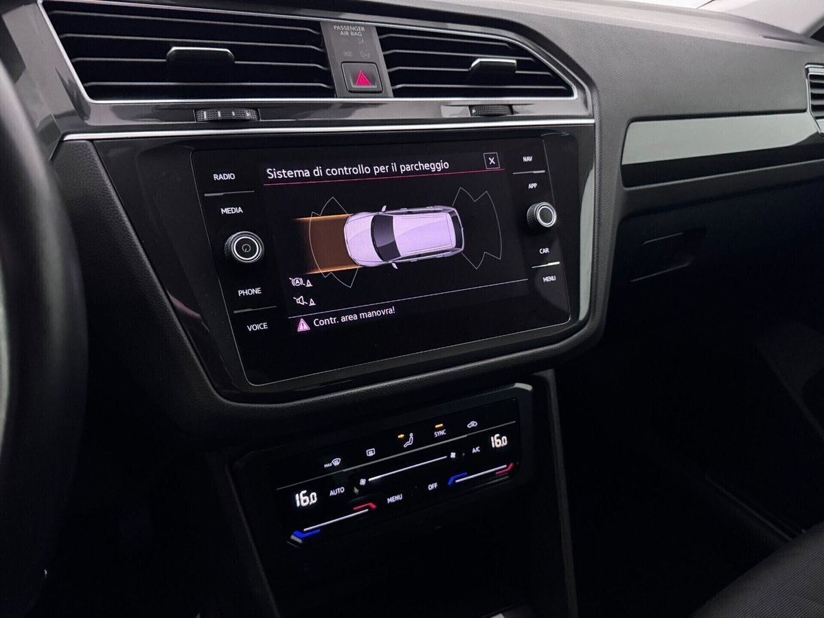 Volkswagen Tiguan 2.0 TDI SCR Life (16)