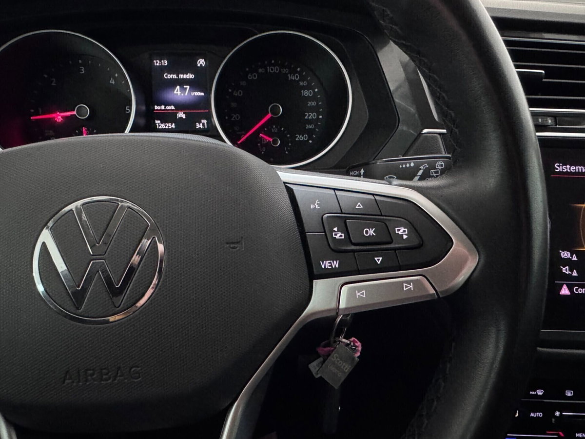 Volkswagen Tiguan 2.0 TDI SCR Life (18)