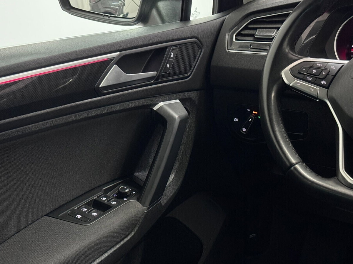 Volkswagen Tiguan 2.0 TDI SCR Life (19)