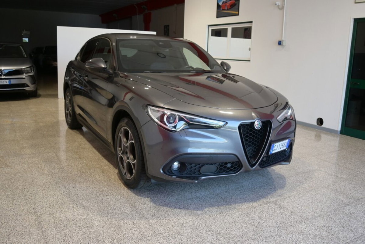 Alfa Romeo Stelvio Stelvio 2.2 Turbodiesel 160 CV AT8 RWD Sprint (3)