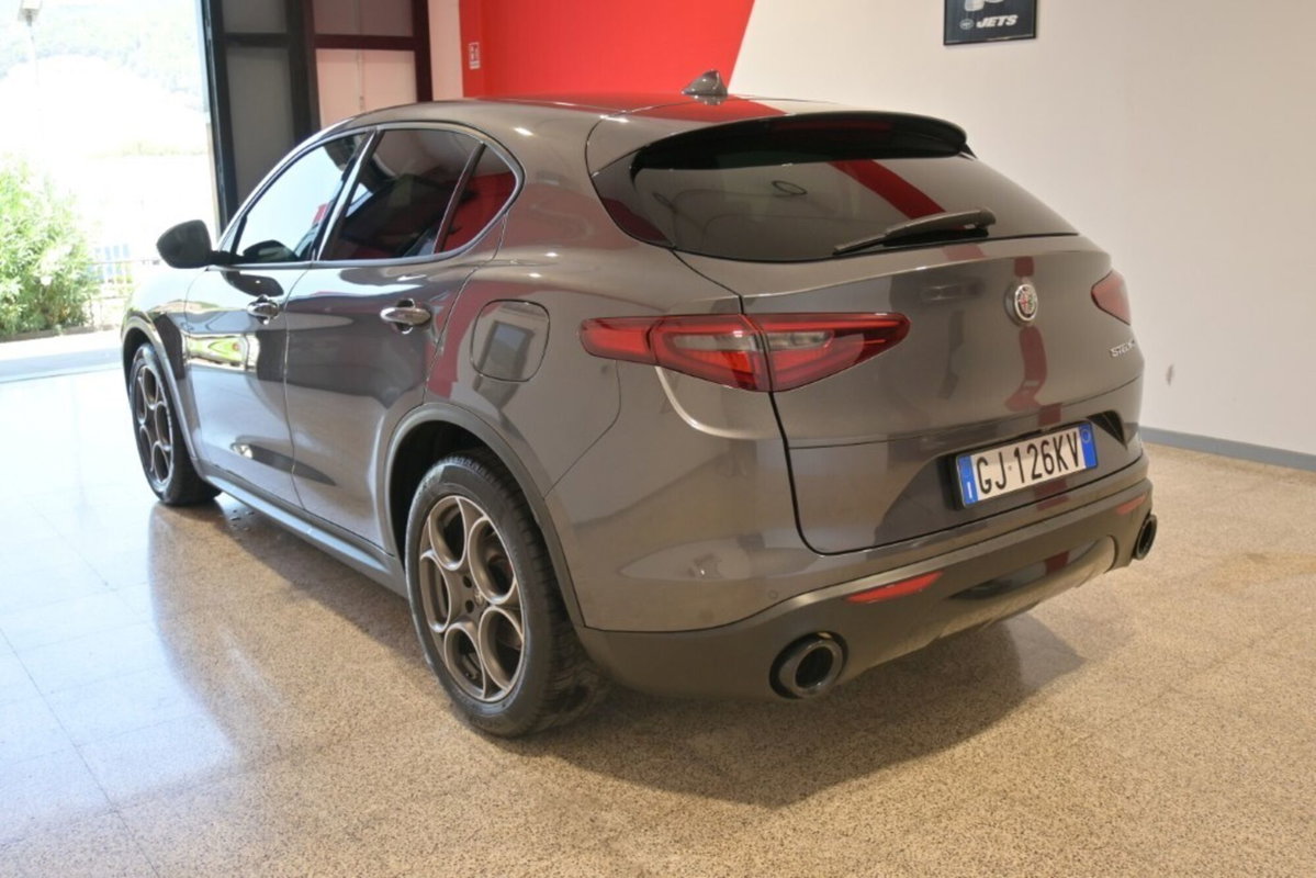 Alfa Romeo Stelvio Stelvio 2.2 Turbodiesel 160 CV AT8 RWD Sprint (7)