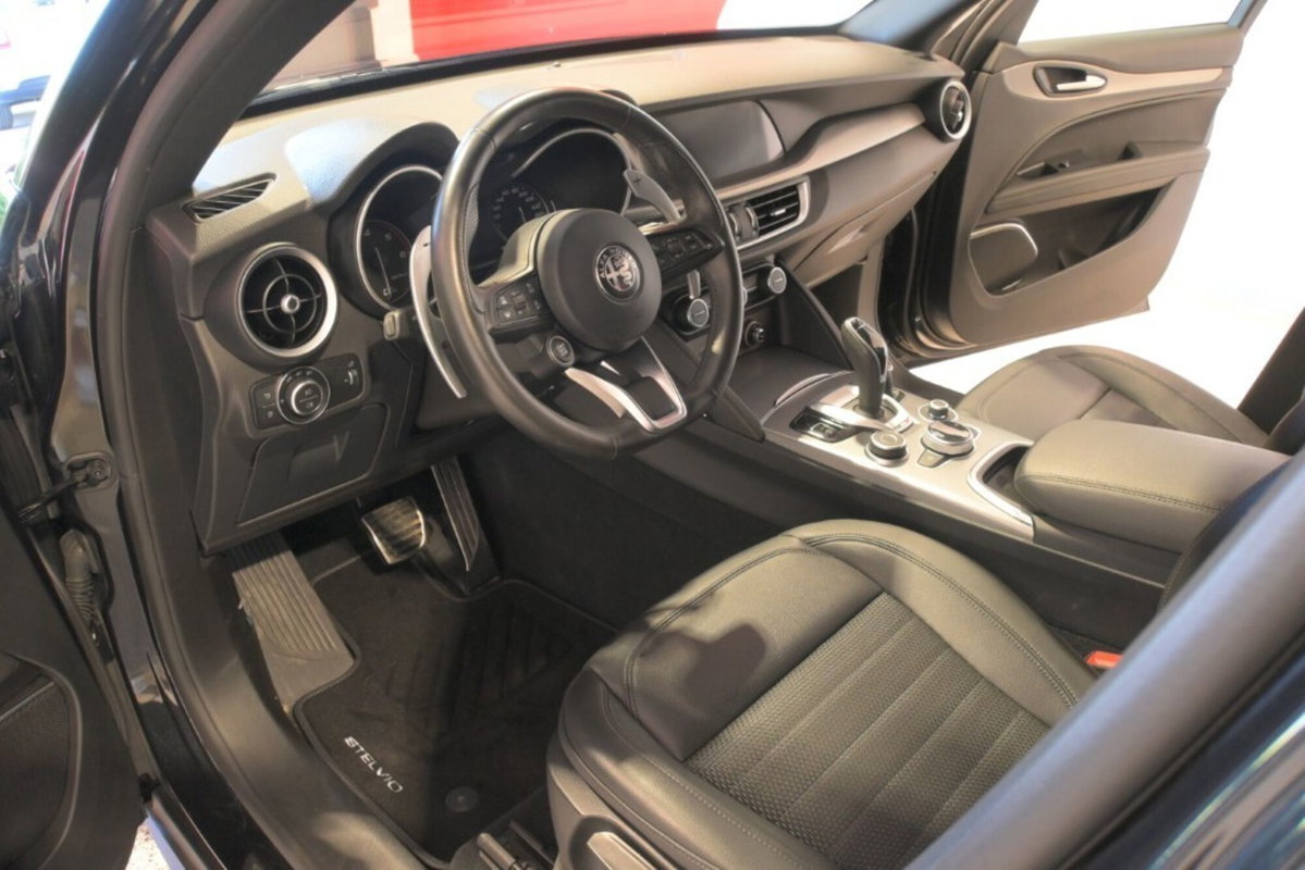 Alfa Romeo Stelvio Stelvio 2.2 Turbodiesel 190 CV AT8 Q4 Sprint (12)