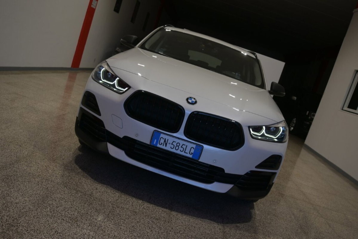 BMW X2 xDrive18d Business-X
