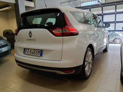 Renault Grand Scénic 1.7 blue dci Business 120cv edc (2)