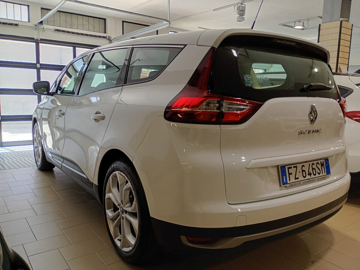 Renault Grand Scénic 1.7 blue dci Business 120cv edc (3)