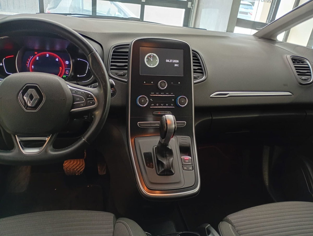 Renault Grand Scénic 1.7 blue dci Business 120cv edc (5)