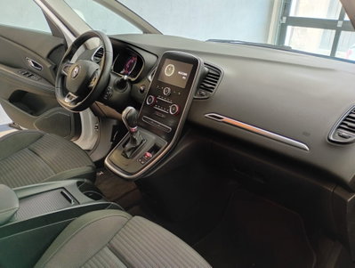 Renault Grand Scénic 1.7 blue dci Business 120cv edc (6)