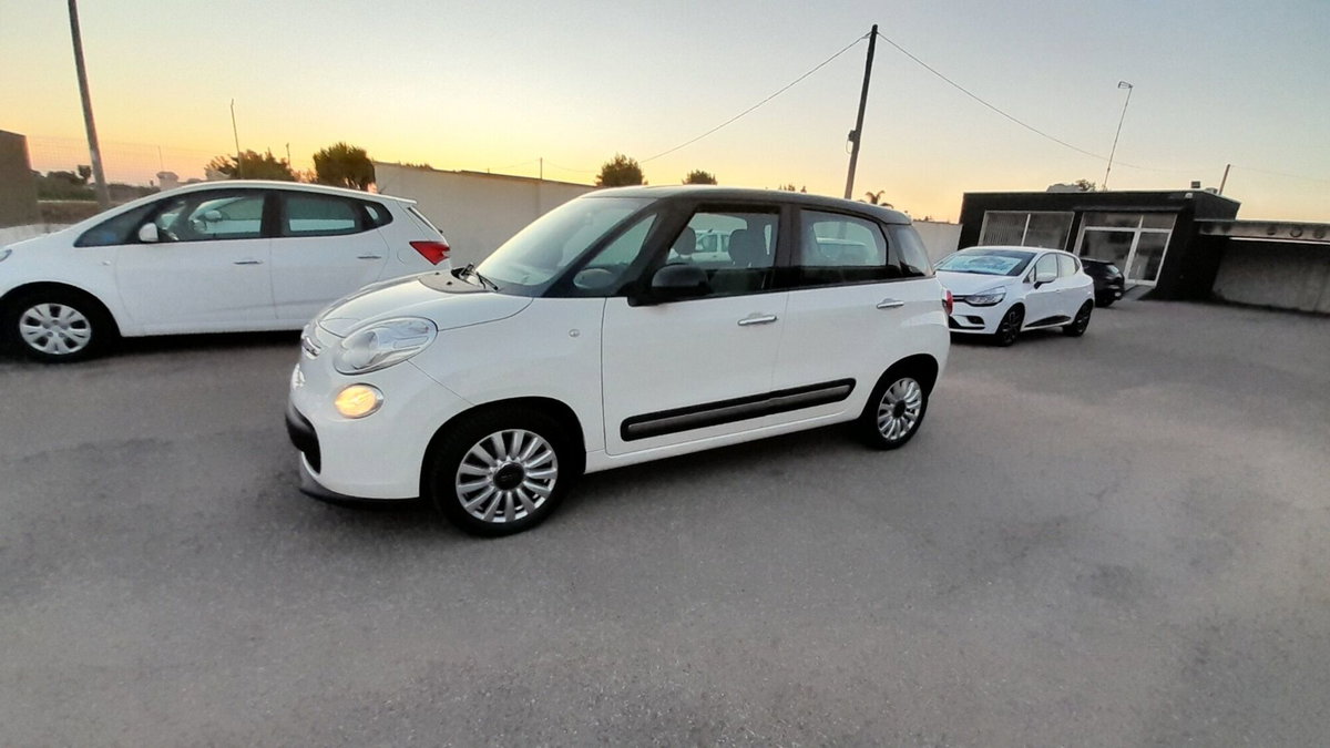 Fiat 500L 1.4 T-Jet 120 CV GPL Lounge (4)