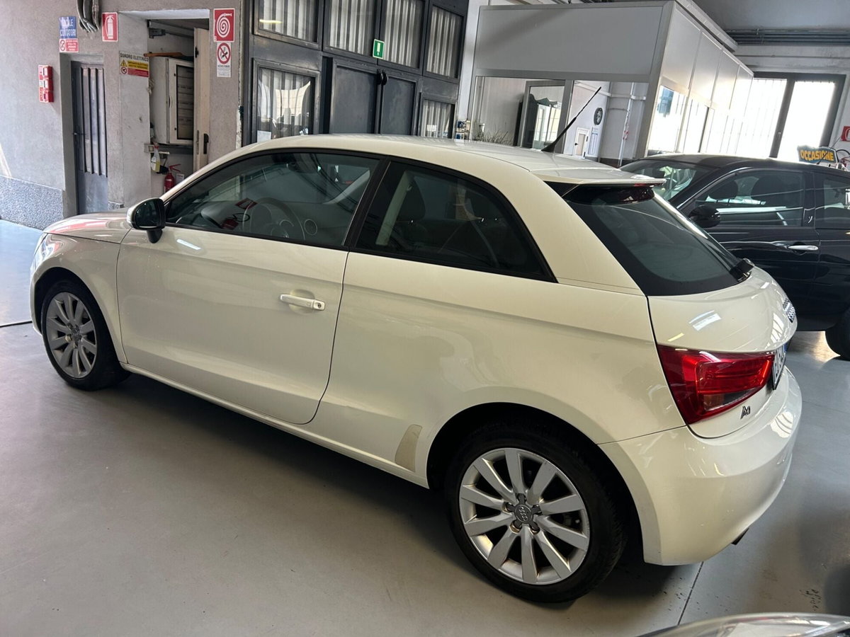 Audi A1 1.2 TFSI Ambition (3)